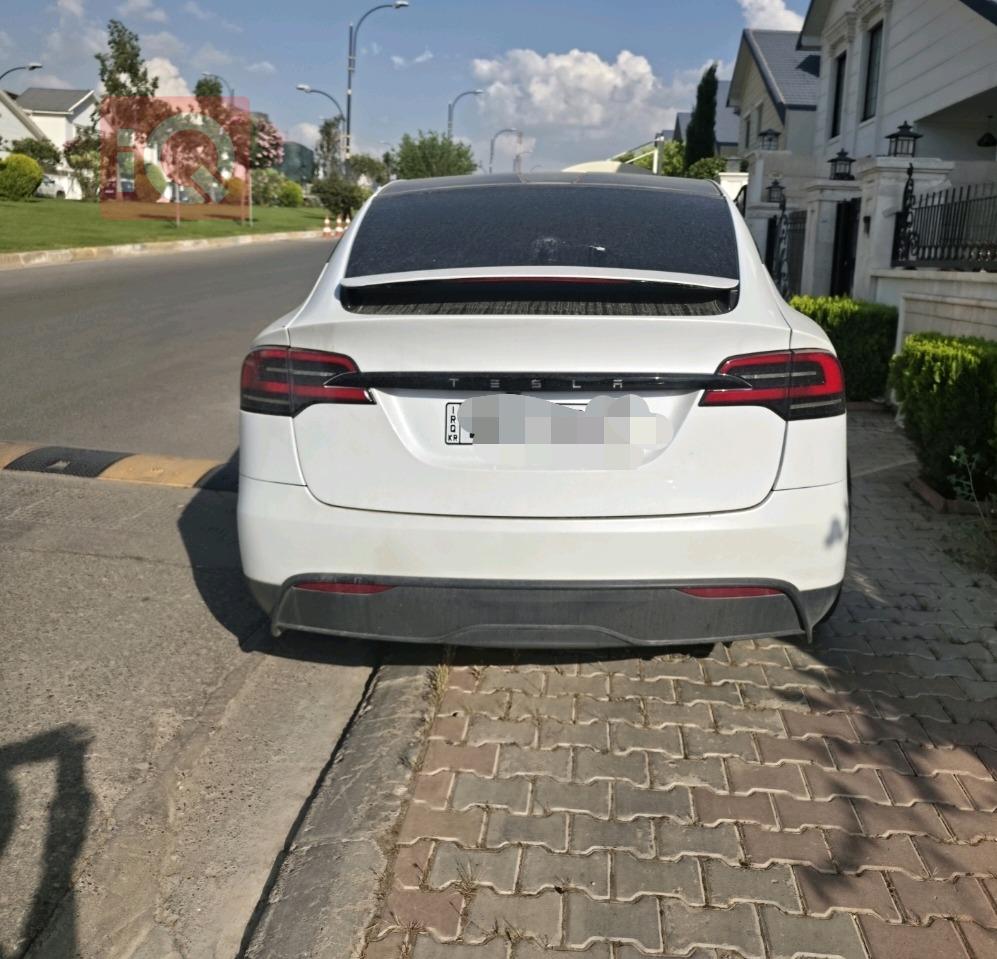 تسلا Model X